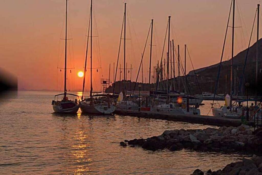 Apartamento "Elegant & Quiet House" Igoumenitsa Exterior foto