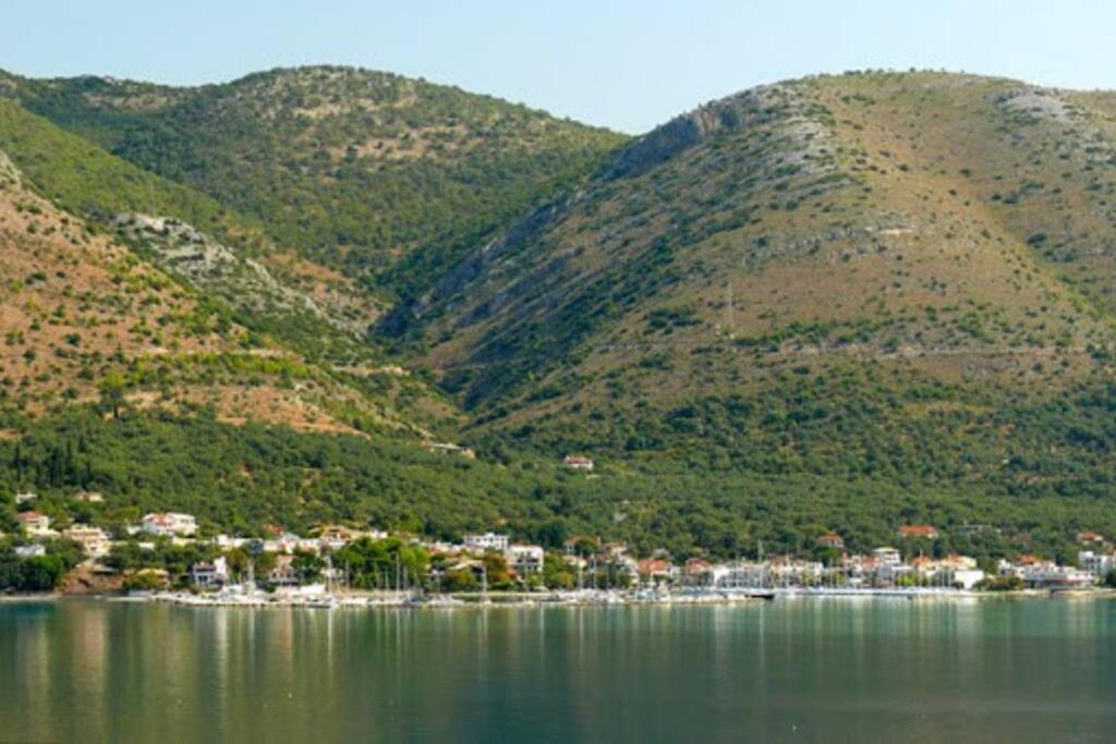 Apartamento "Elegant & Quiet House" Igoumenitsa Exterior foto